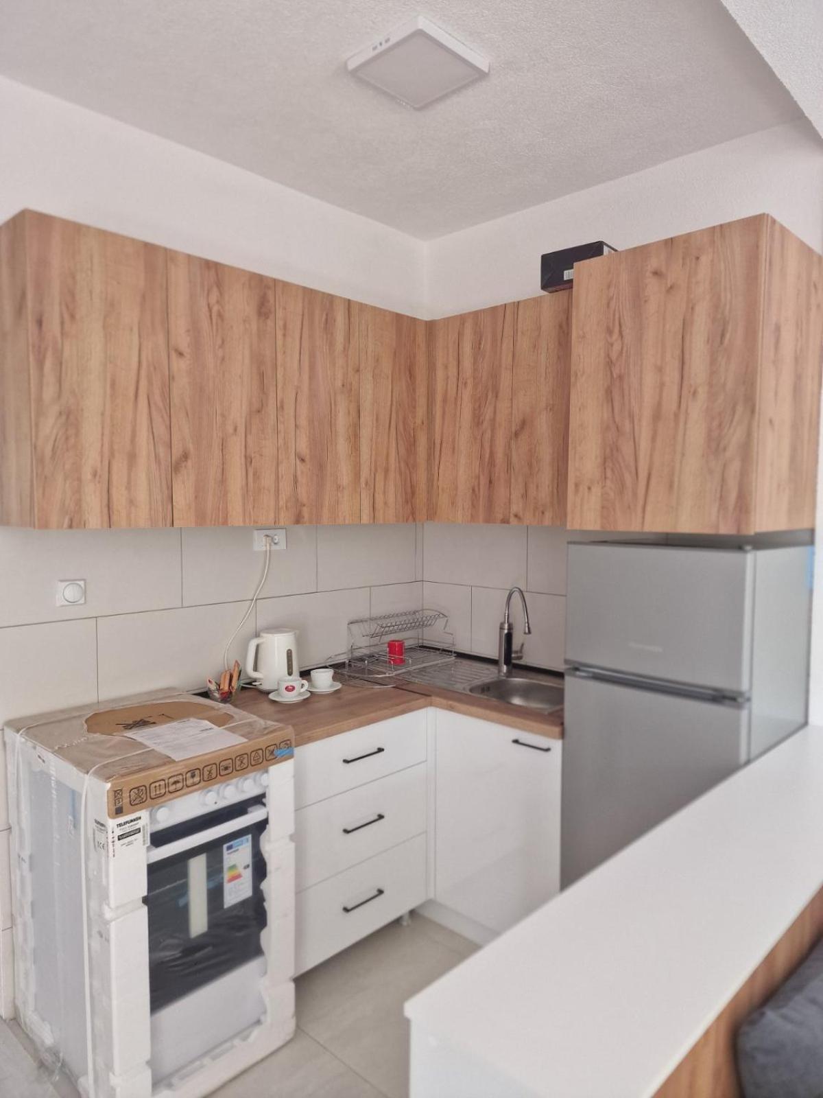 East Gate Apartments Kriva Palanka Eksteriør billede